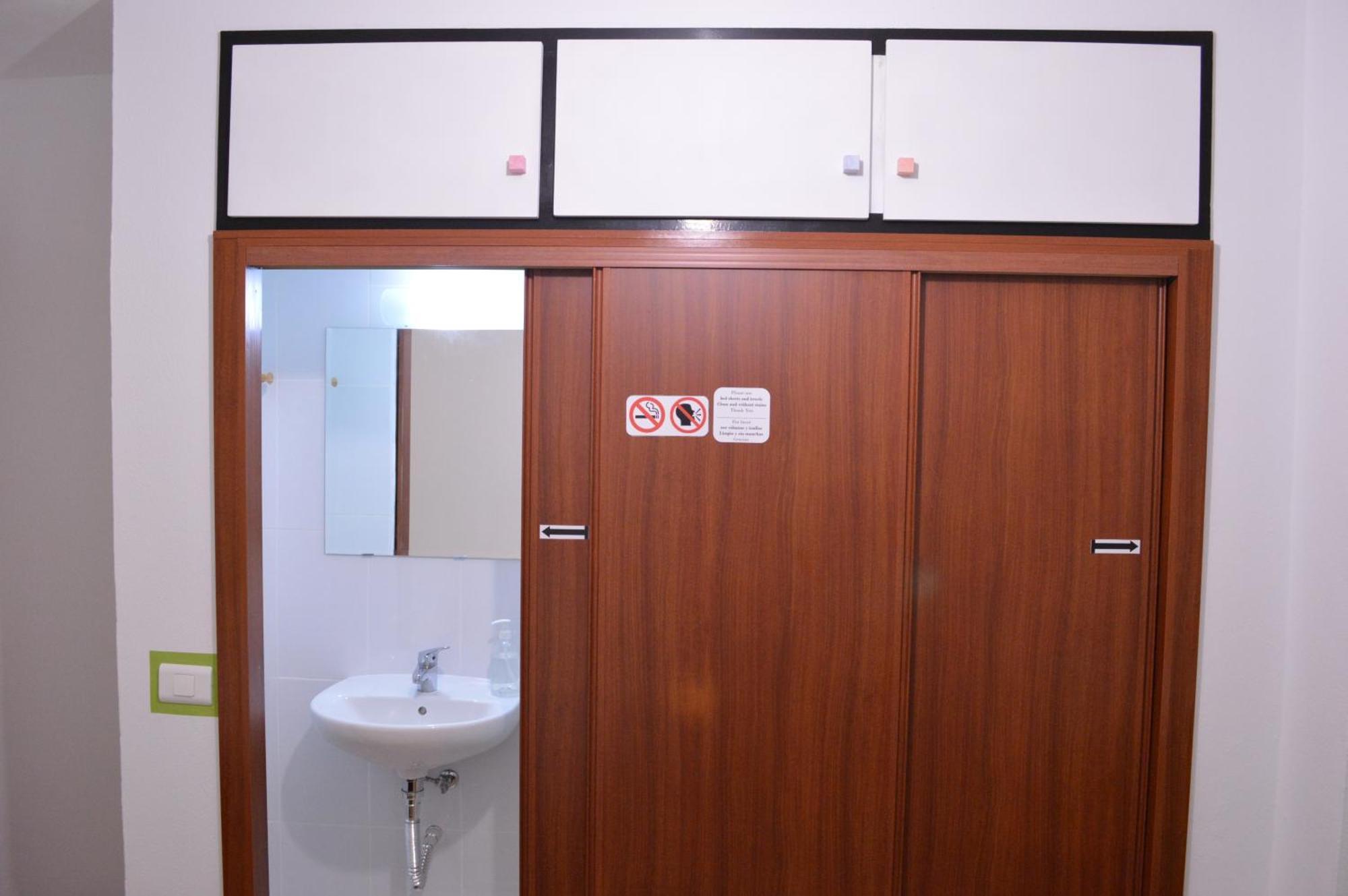 Ararat Hostel Santiago de Compostela Room photo